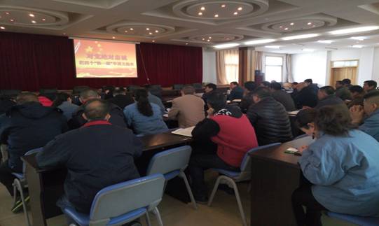 堅(jiān)定信念 對(duì)黨忠誠(chéng)，融會(huì)貫通 學(xué)以致用